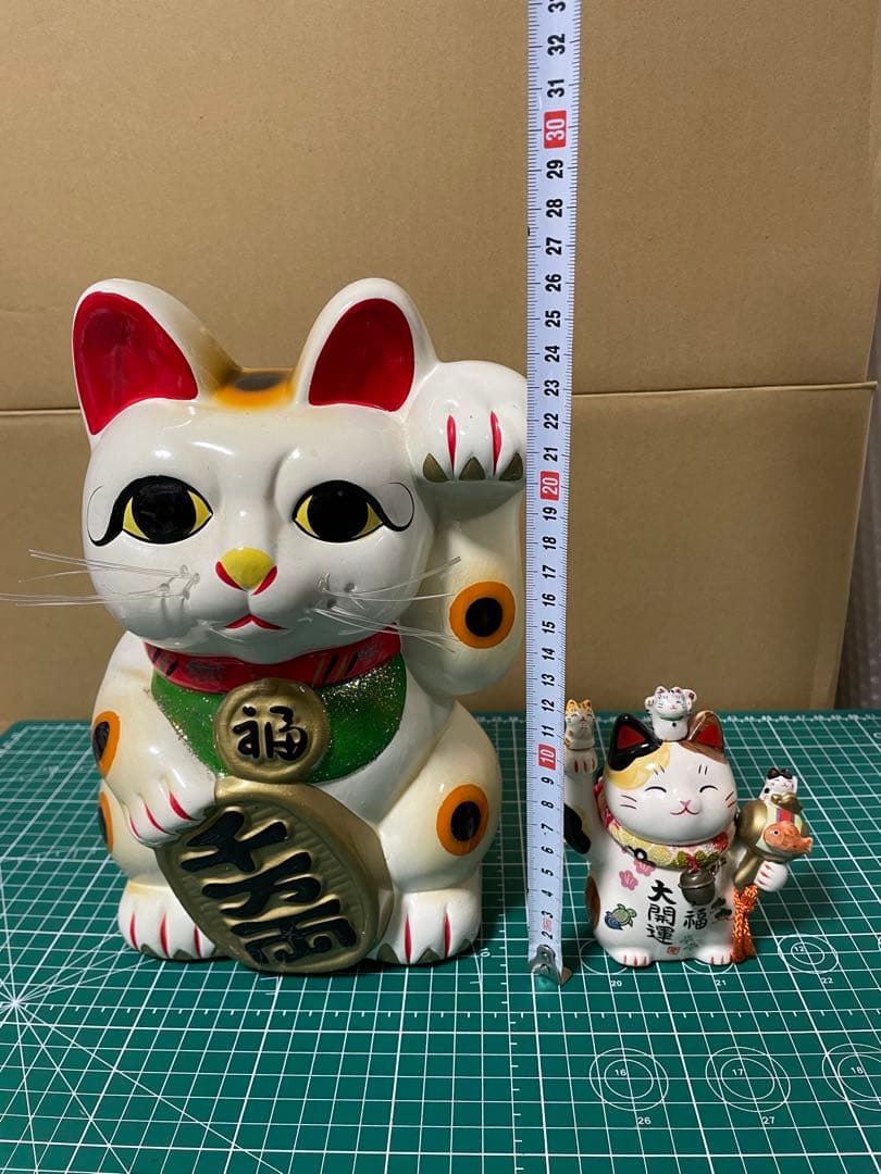 Wでお得　2体セット　招き猫　陶器製　昭和レトロ　大(貯金箱)