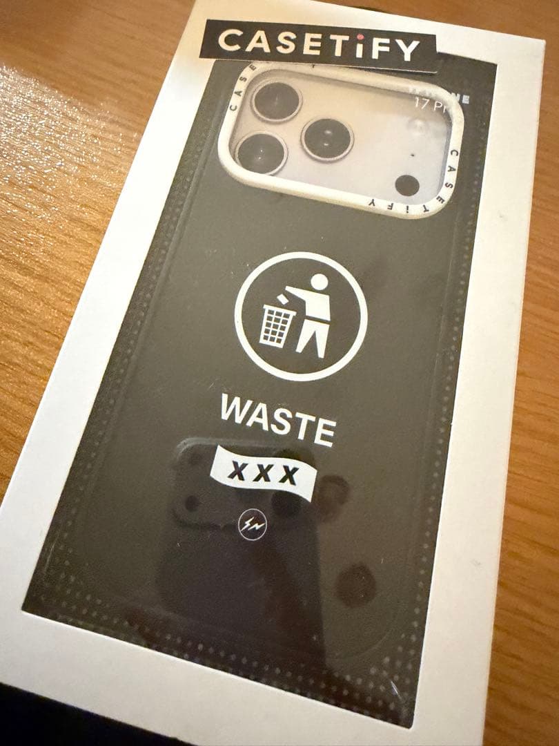 CASETIFY iPhone 13 Pro ケース WASTE