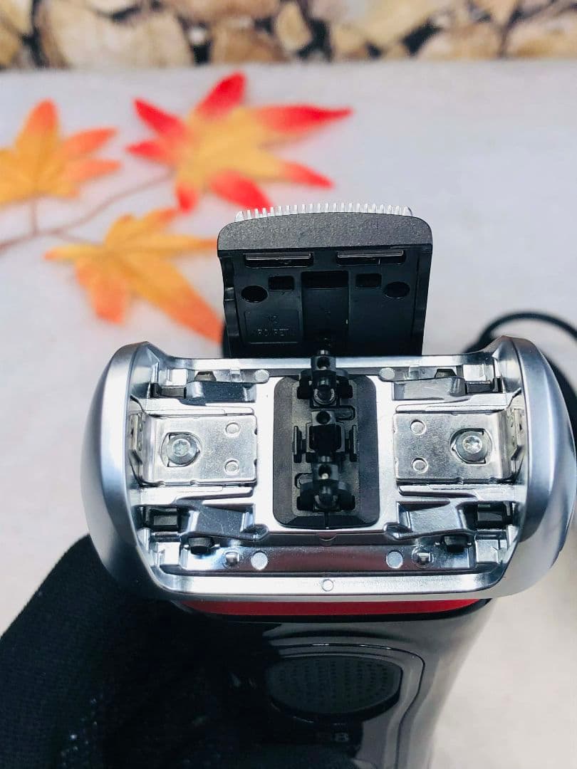 【美品】Braun S8 8340s ブラウンシリーズ8 メンズ電気シェーバー