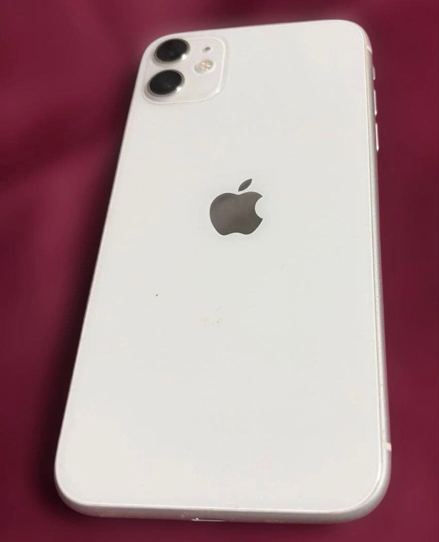 《iPhone11》64GB ホワイト