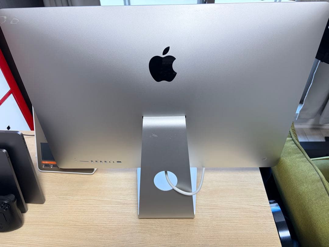 Apple iMac (Retina 5K, 27-inch,2017）