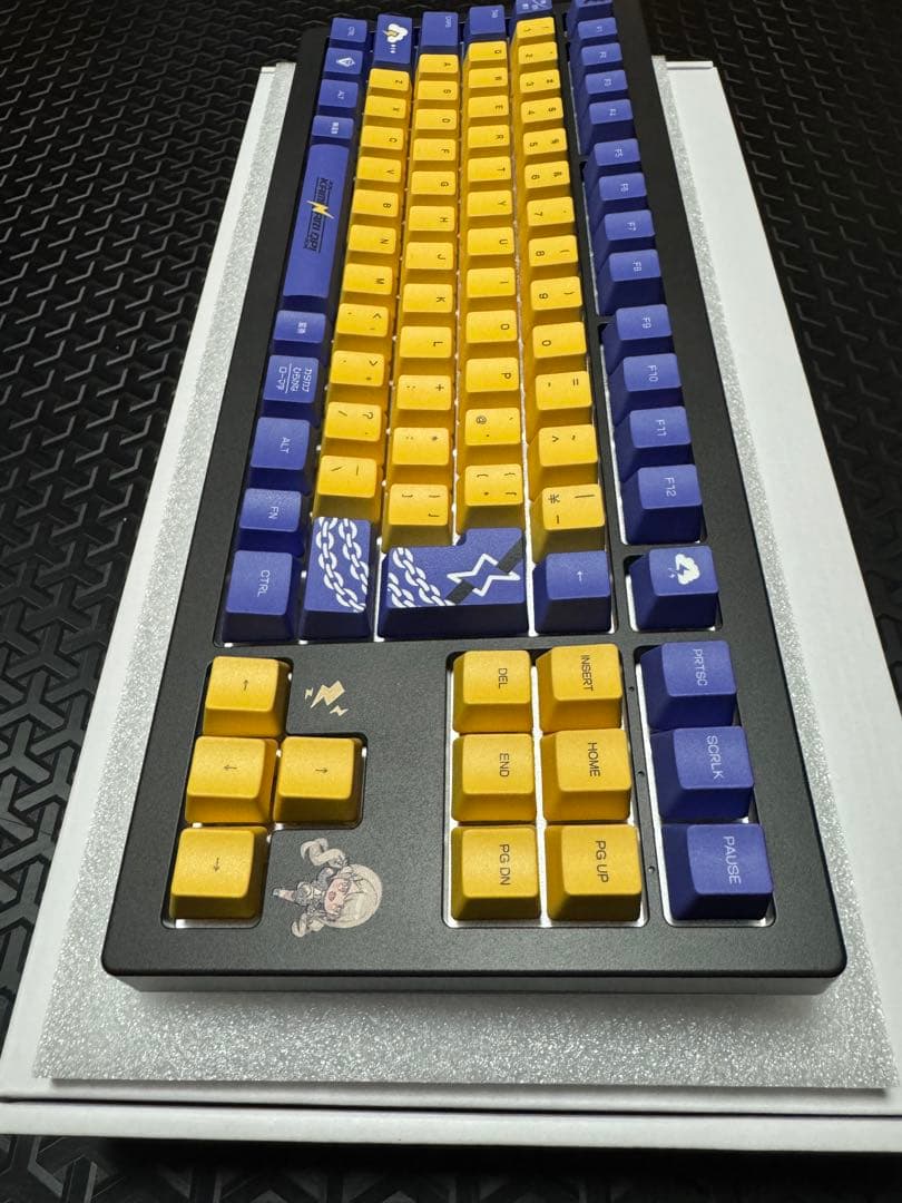 ぷいすぽキーボード　神成きゅぴモデル