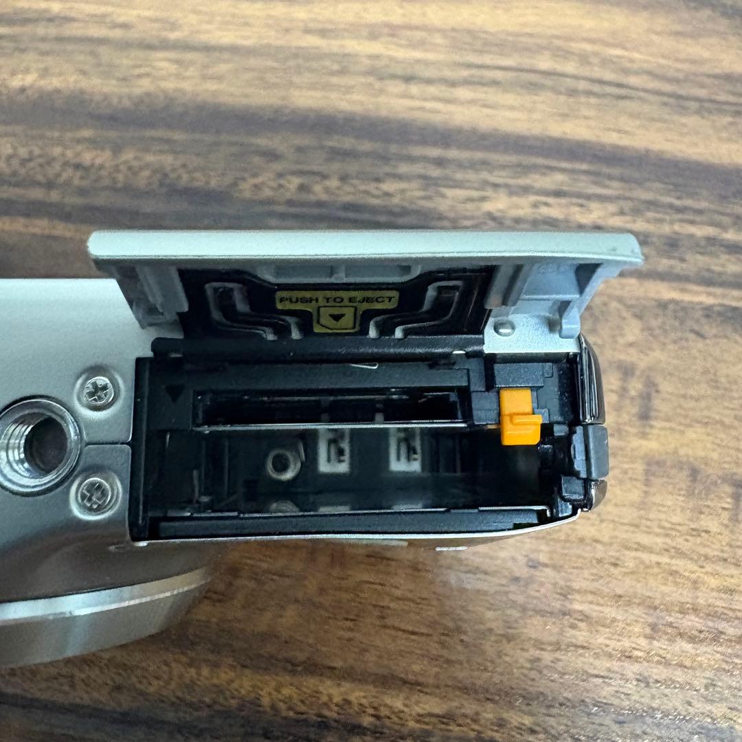 FUJIFILM FinePix F600EXR コンデジ 動作品