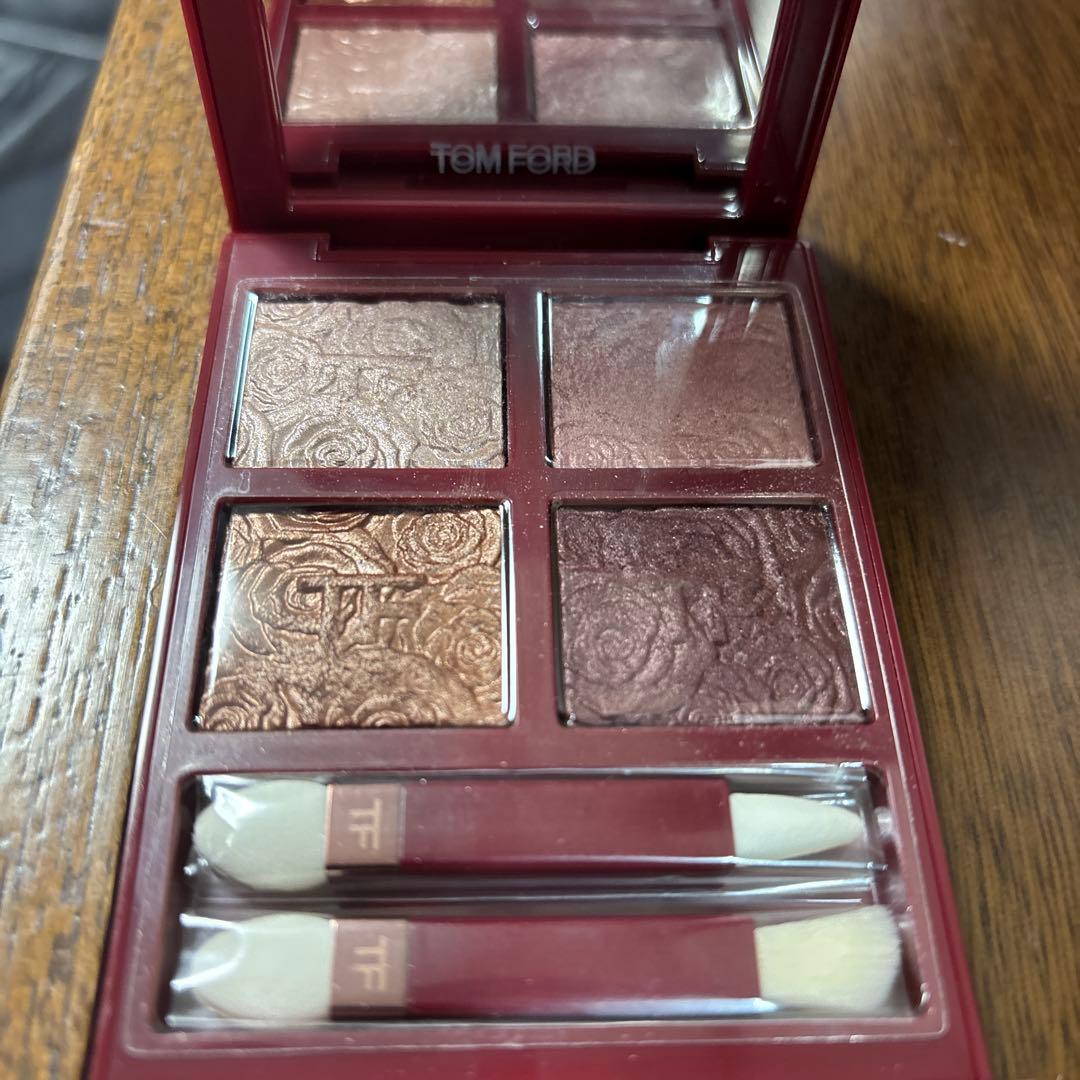 TOM FORD アイカラークォード　01RE ローズエクスポーズド