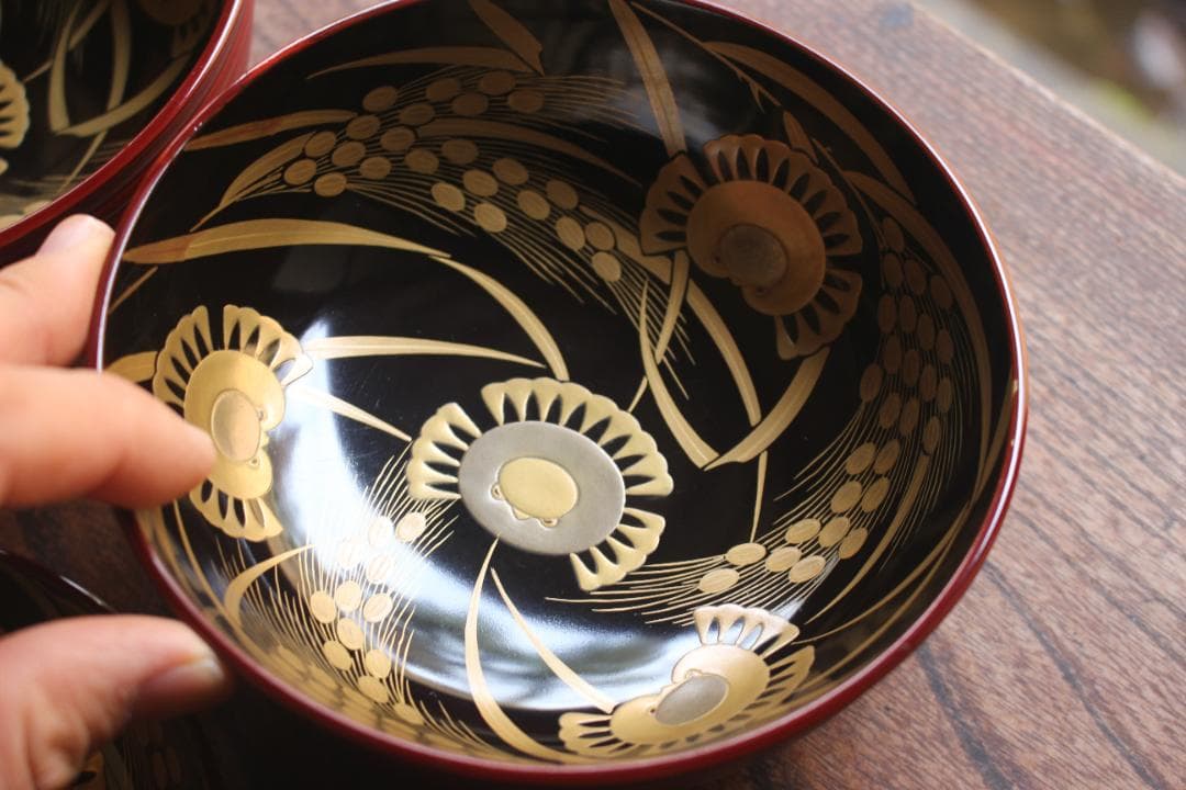 保管小傷のみ！深みある糸目紅溜塗に極上稲穂福来雀蒔絵のお椀2点（検輪島塗雑煮椀