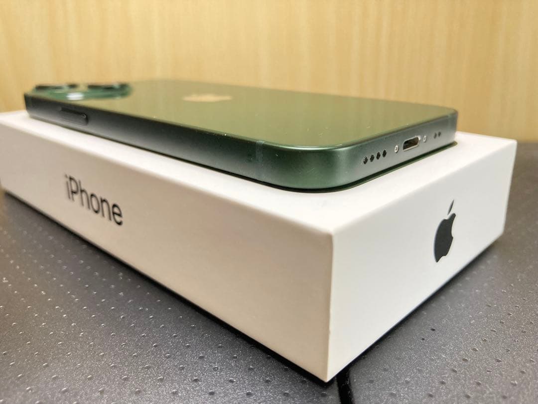 セカンドスマホにどうぞ。 Apple iPhone 13mini グリーン