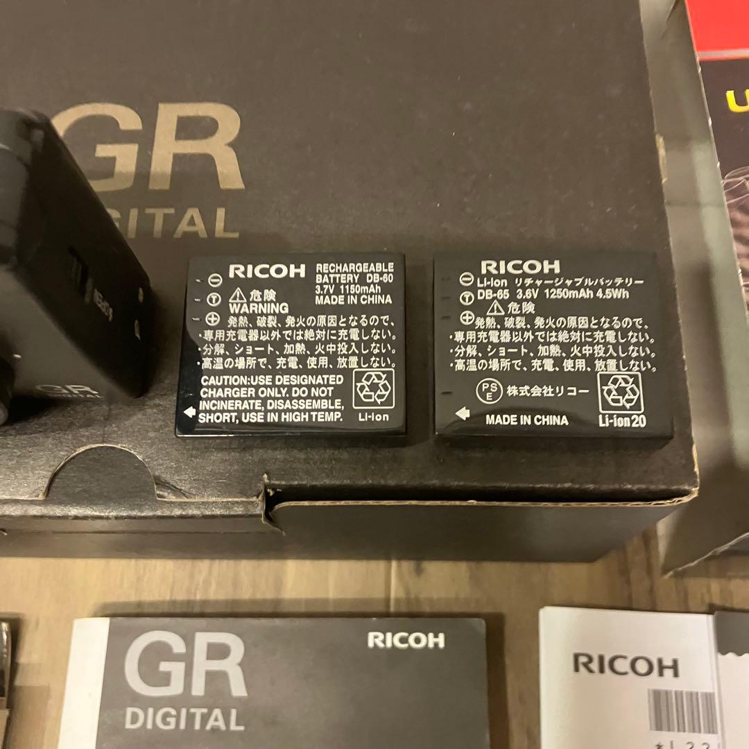 RICOH GR DIGITAL III 箱付き 予備バッテリーあり