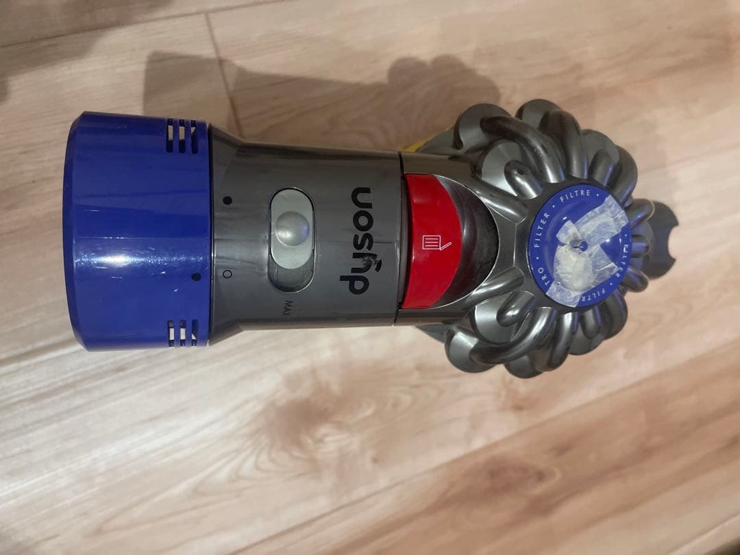 Dyson V8 コードレス掃除機 付属品付き