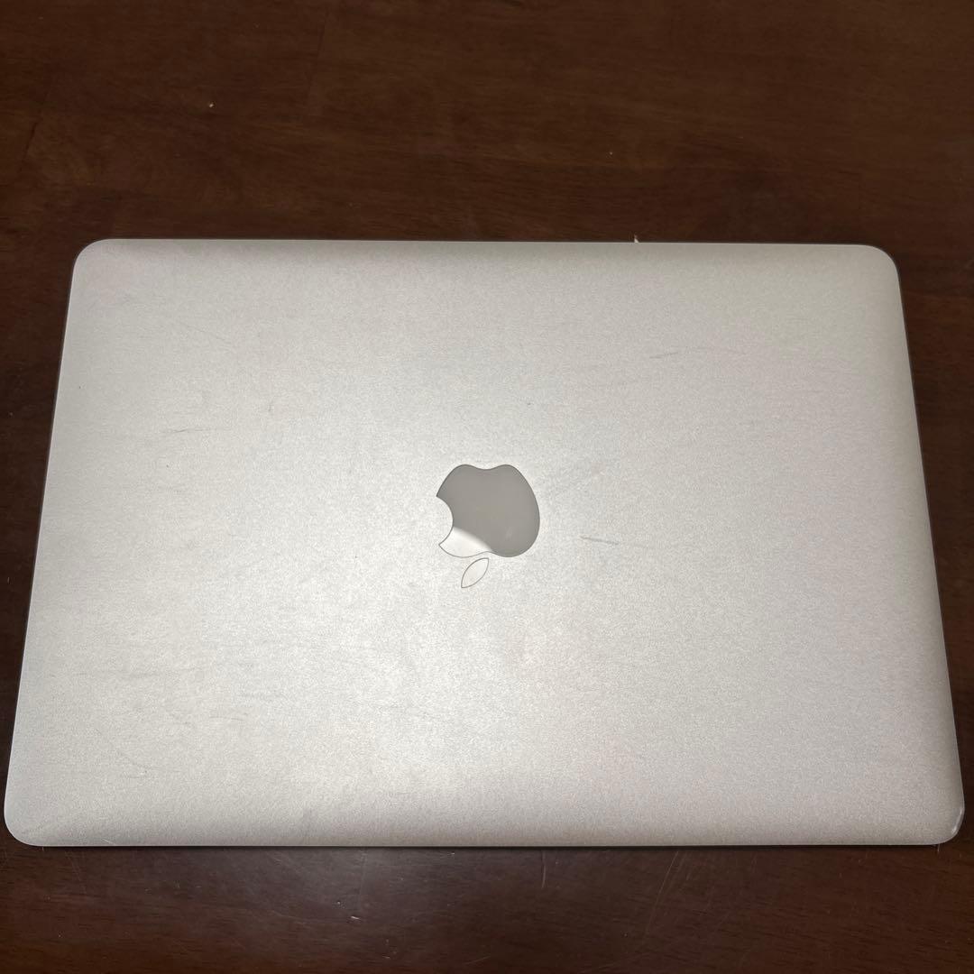 Apple MacBook Air 13インチ (Early 2014
