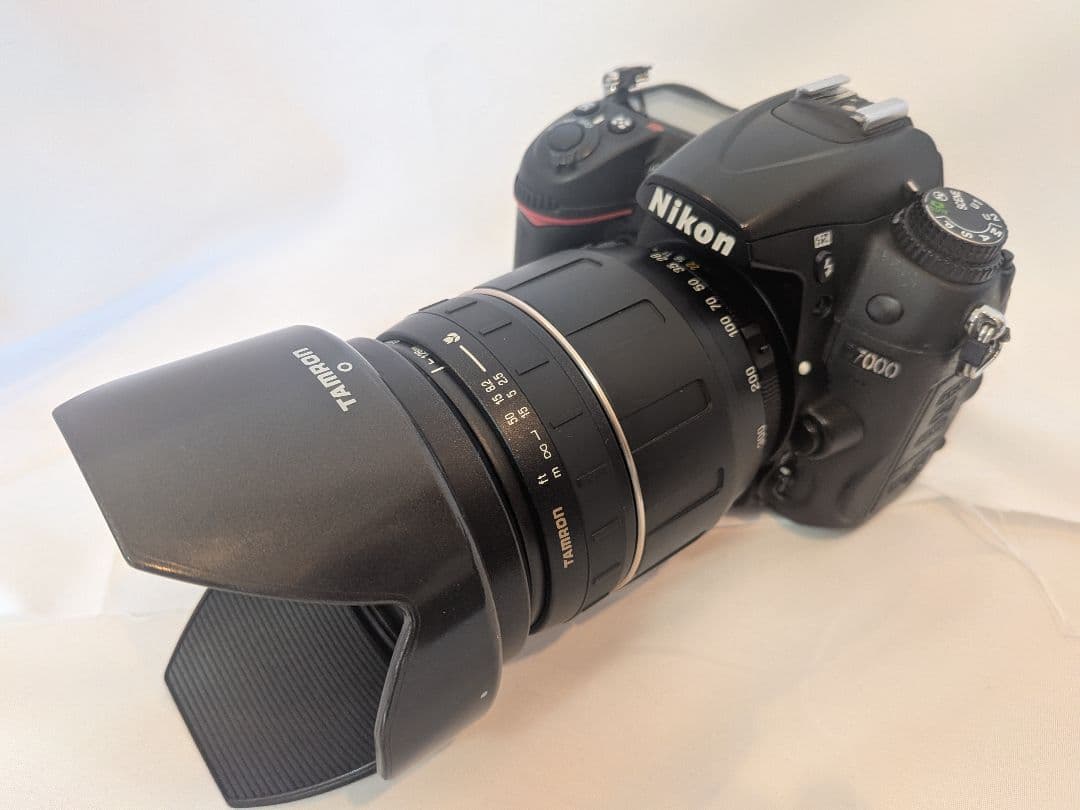 【美品】Nikon D7000 ＆ 万能レンズセット★新品SD・スマホ転送OK