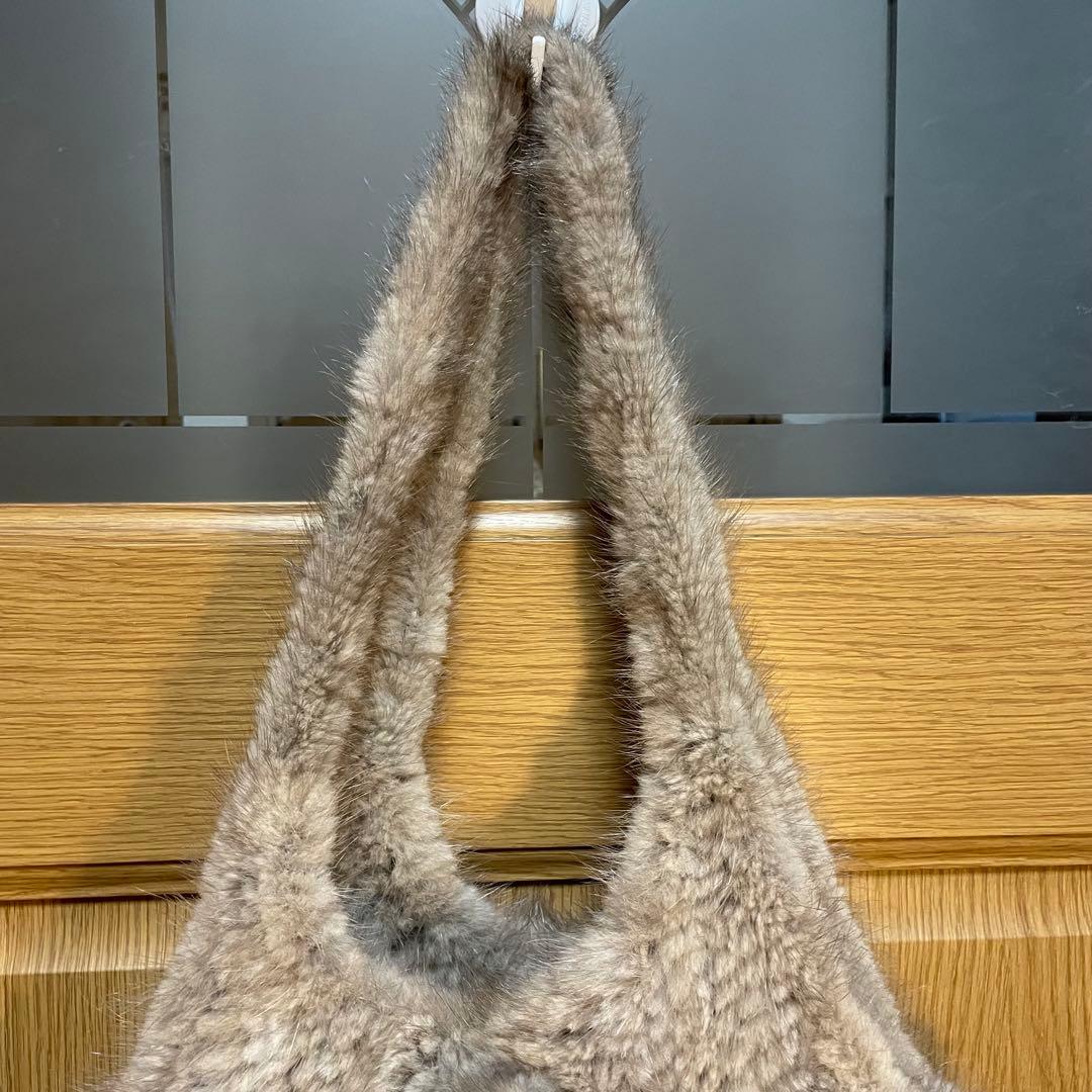 【未使用品】ミンクショルダーバッグ￼