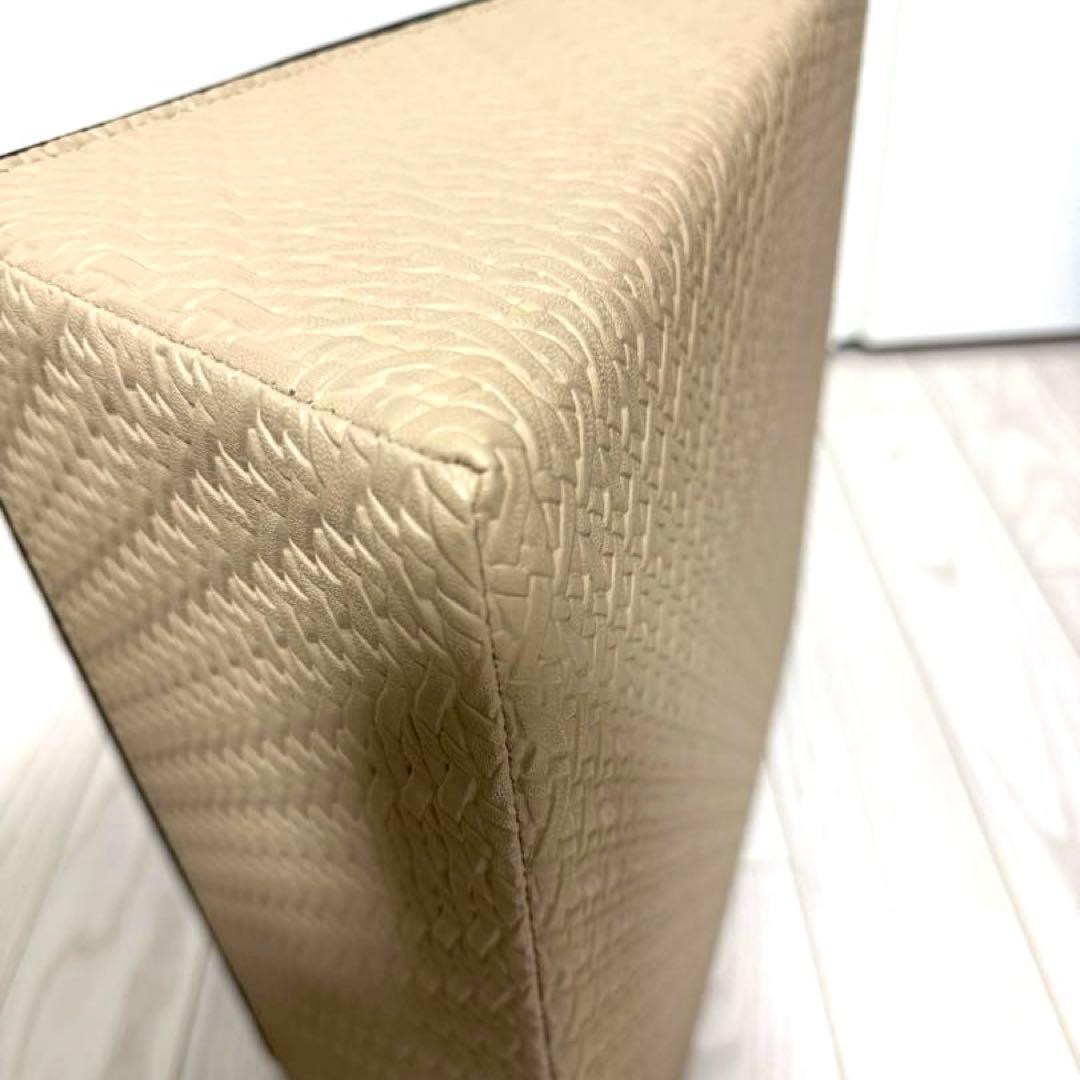フレックスクッション (FLEX CUSHION) ベージュ