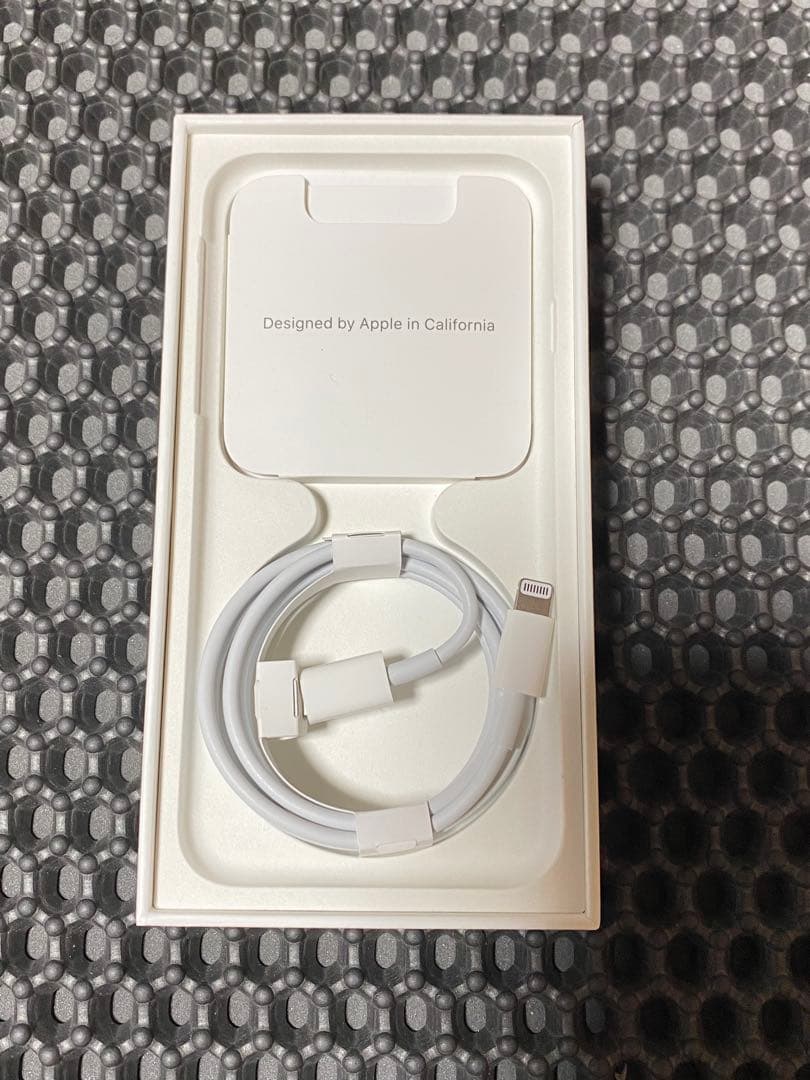 iPhone SE 第2世代 (SE2) レッド　赤 64GB SIMフリー