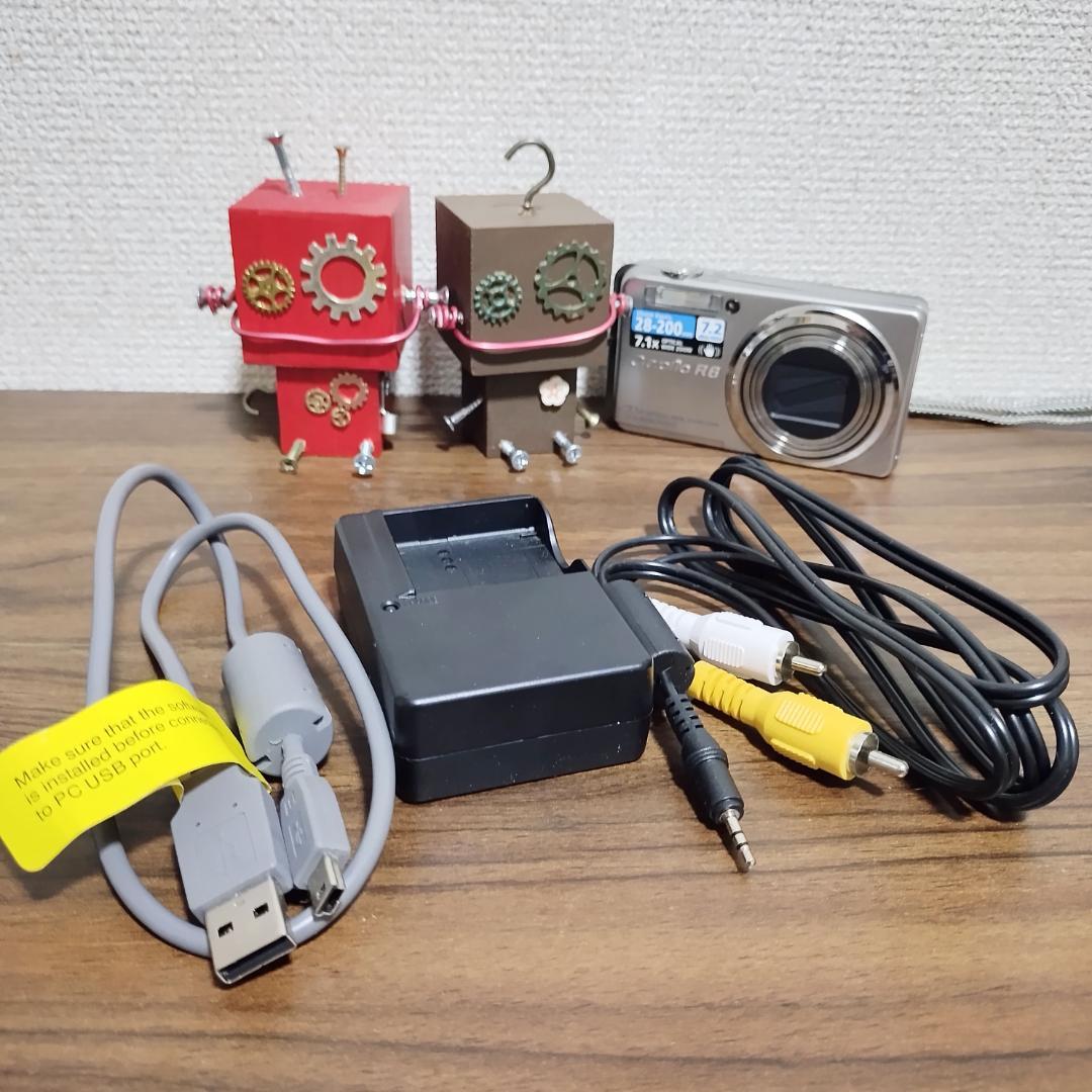 【動作確認済】美品 リコー Caplio R6 デジタルカメラ シルバー
