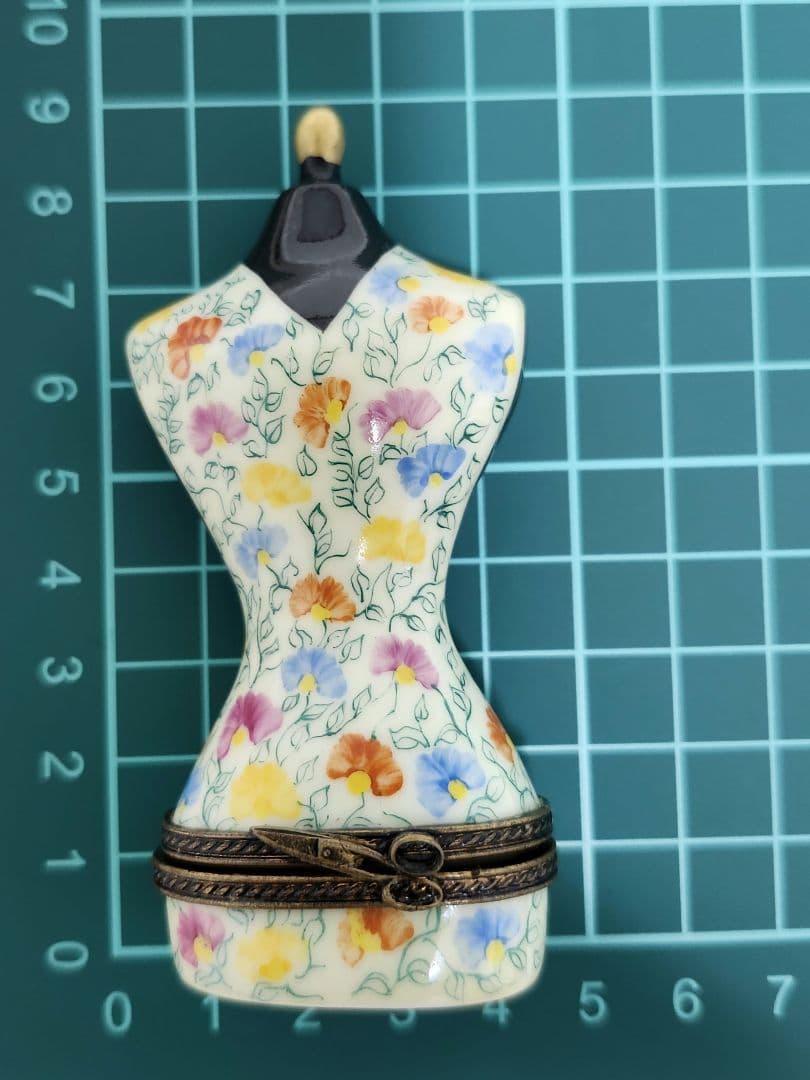専用です リモージュボックス 花柄陶器ドレスフォーム