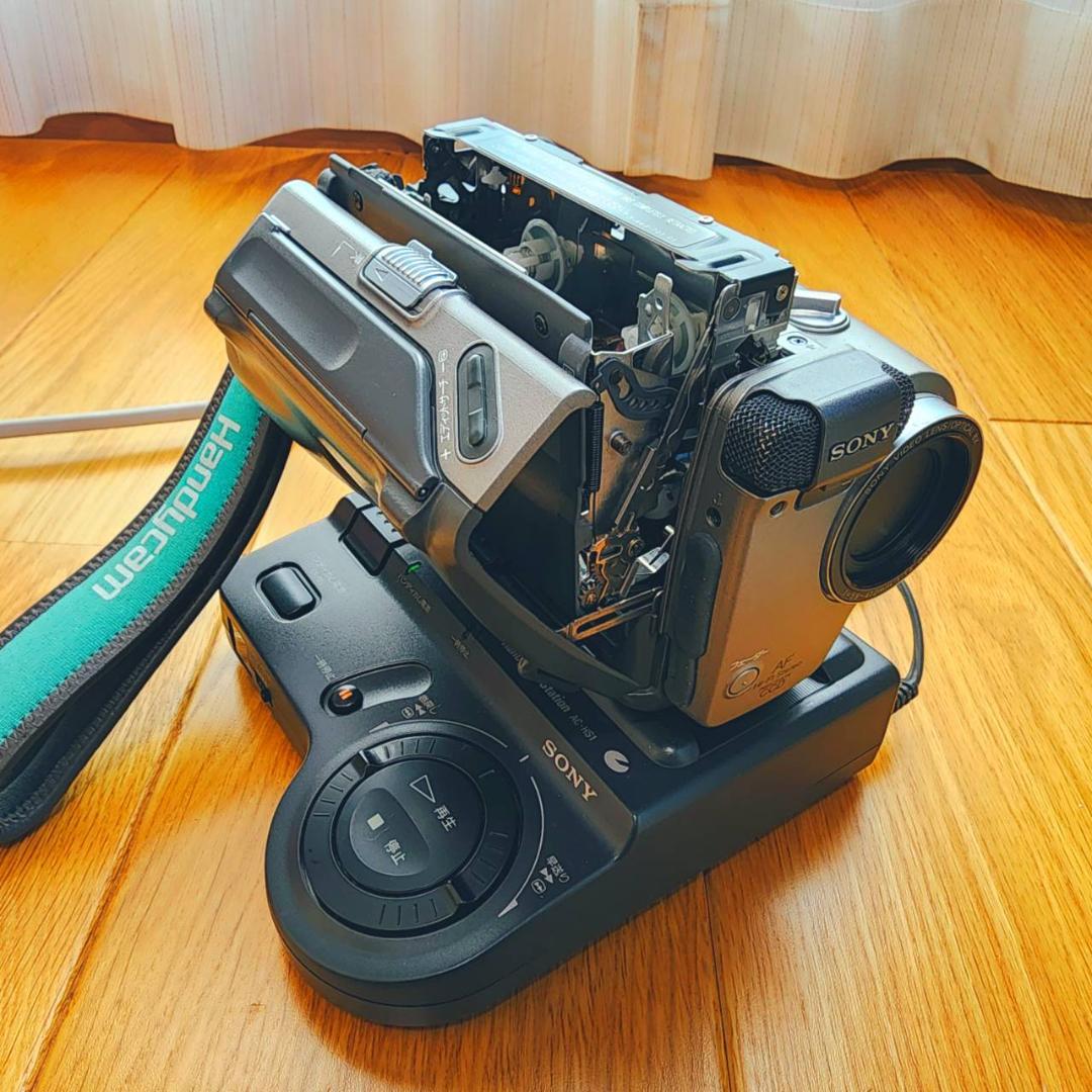 【動作確認済】SONY 高画質 Hi8 8ミリ ビデオカメラ クレードルセット