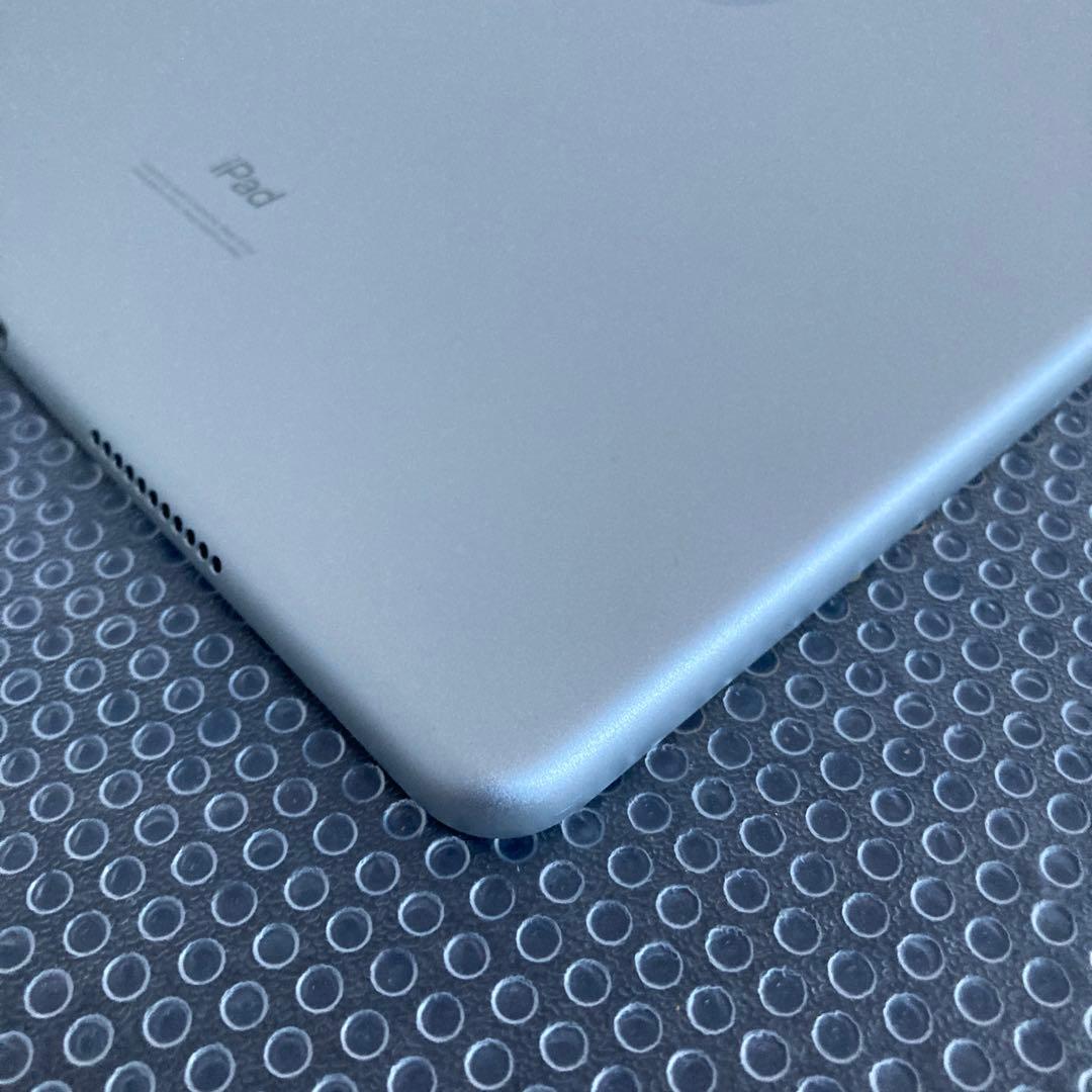 926 美品☆電池ほぼ新品☆iPad Air3 第3世代 64GB SIMフリー