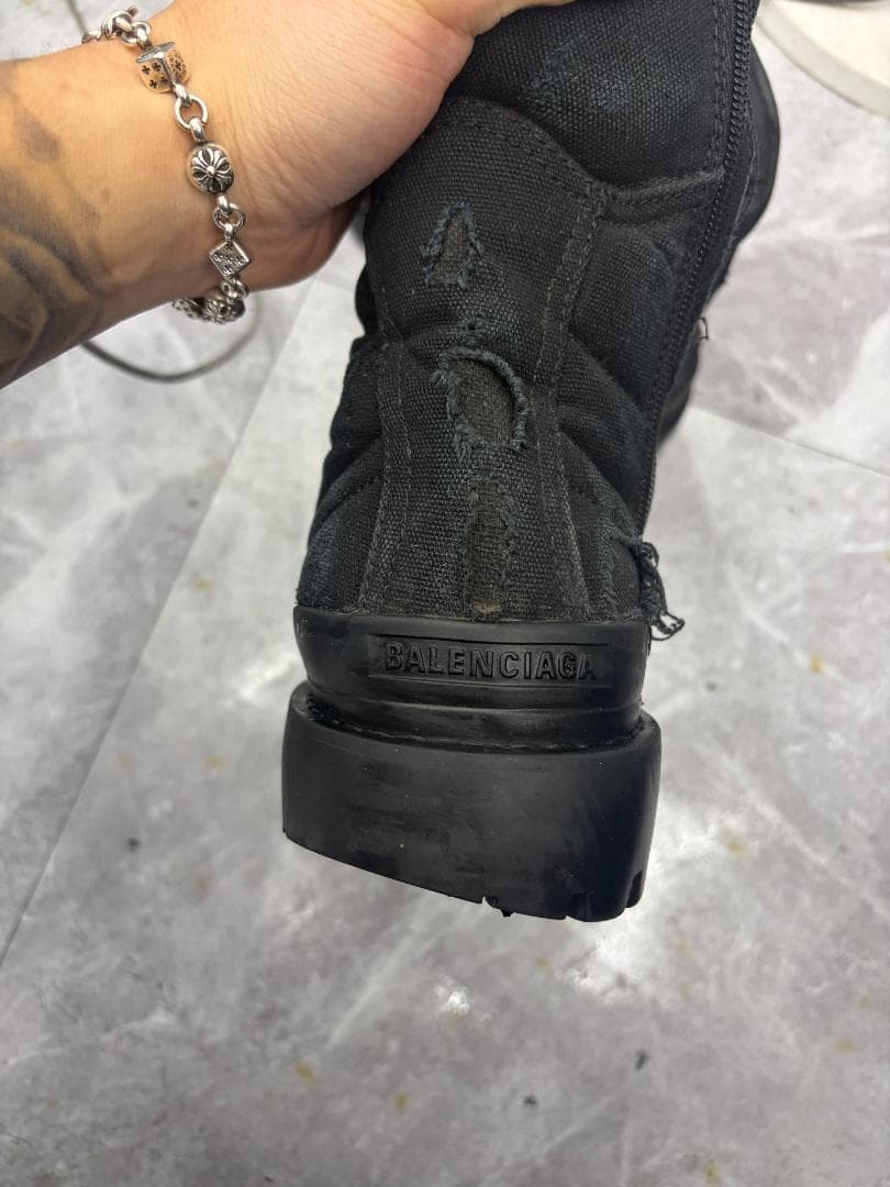 首輪・ハーネス・リード BALENCIAGAcombat strike boots black 42