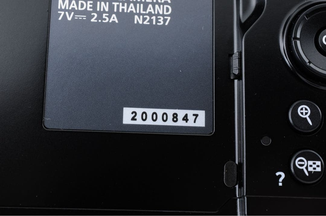 ほぼ新品 【SC:497回】 ニコン Nikon Zf 箱 128GB SD付き