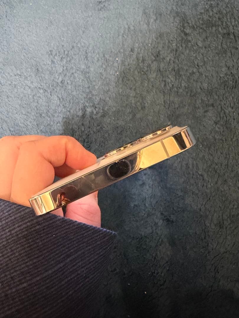 iPhone13pro 256GB 画面傷あり