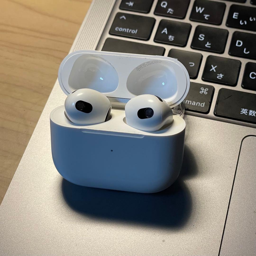 Apple AirPods 第3世代 Lightning 充電 ケース純正