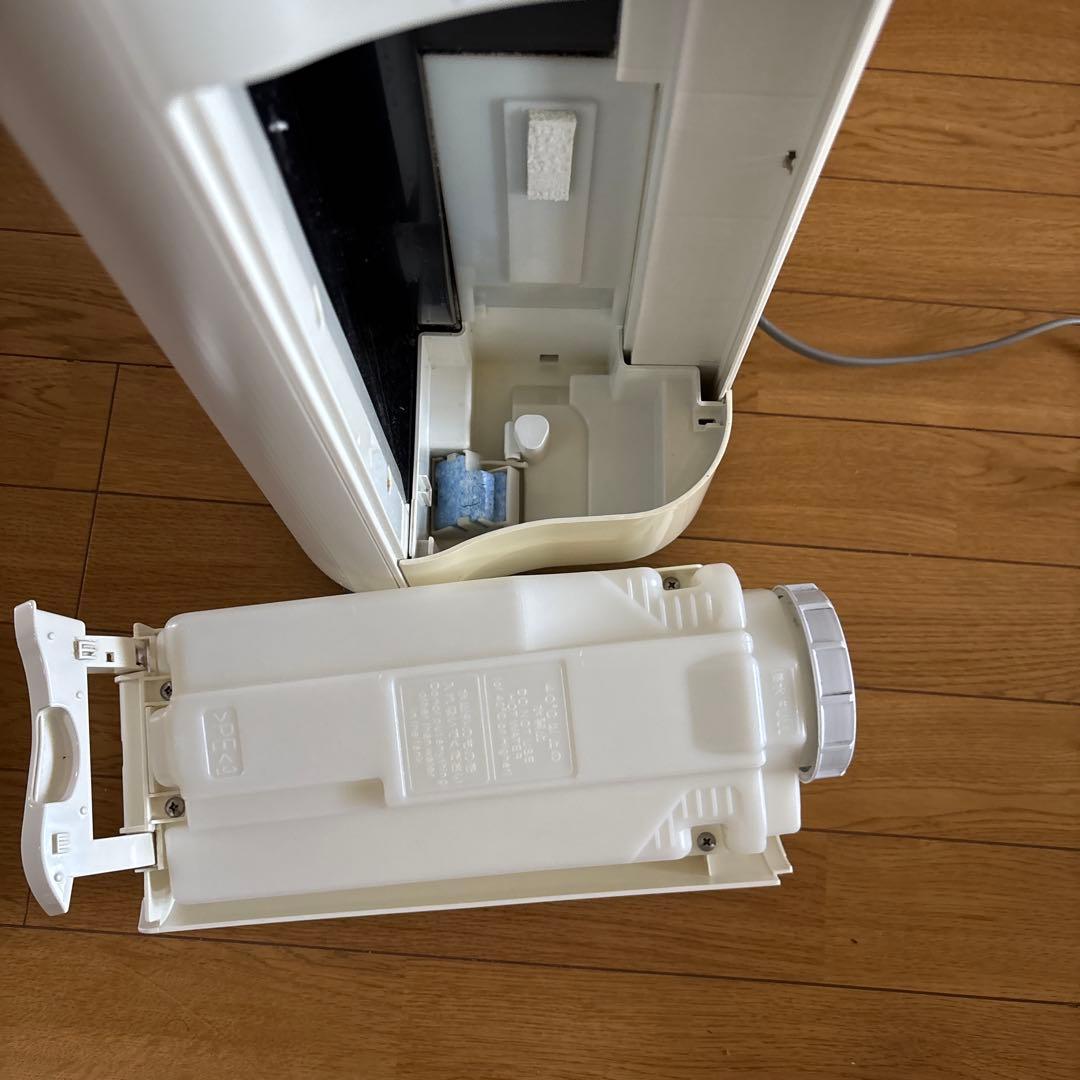 空気清浄機・イオン発生器 SHARP KC- 500 Y8- W