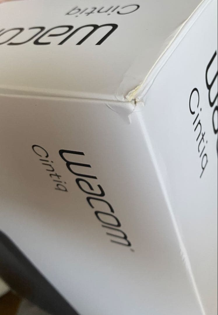 【最終値下げ】Wacom Cintiq 16 DTK-1660 本体＋フィルム
