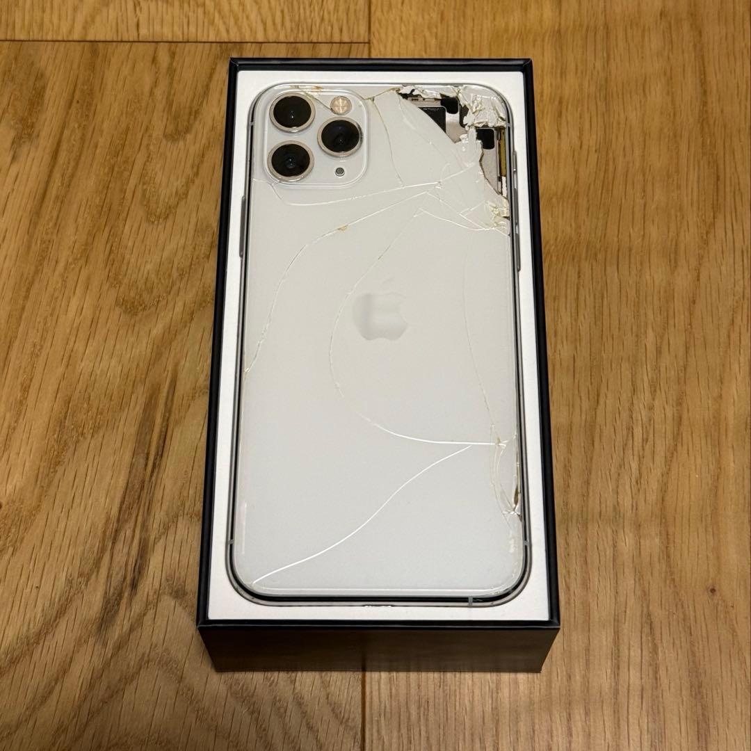 iPhone11Pro シルバー 256GB【ジャンク品】