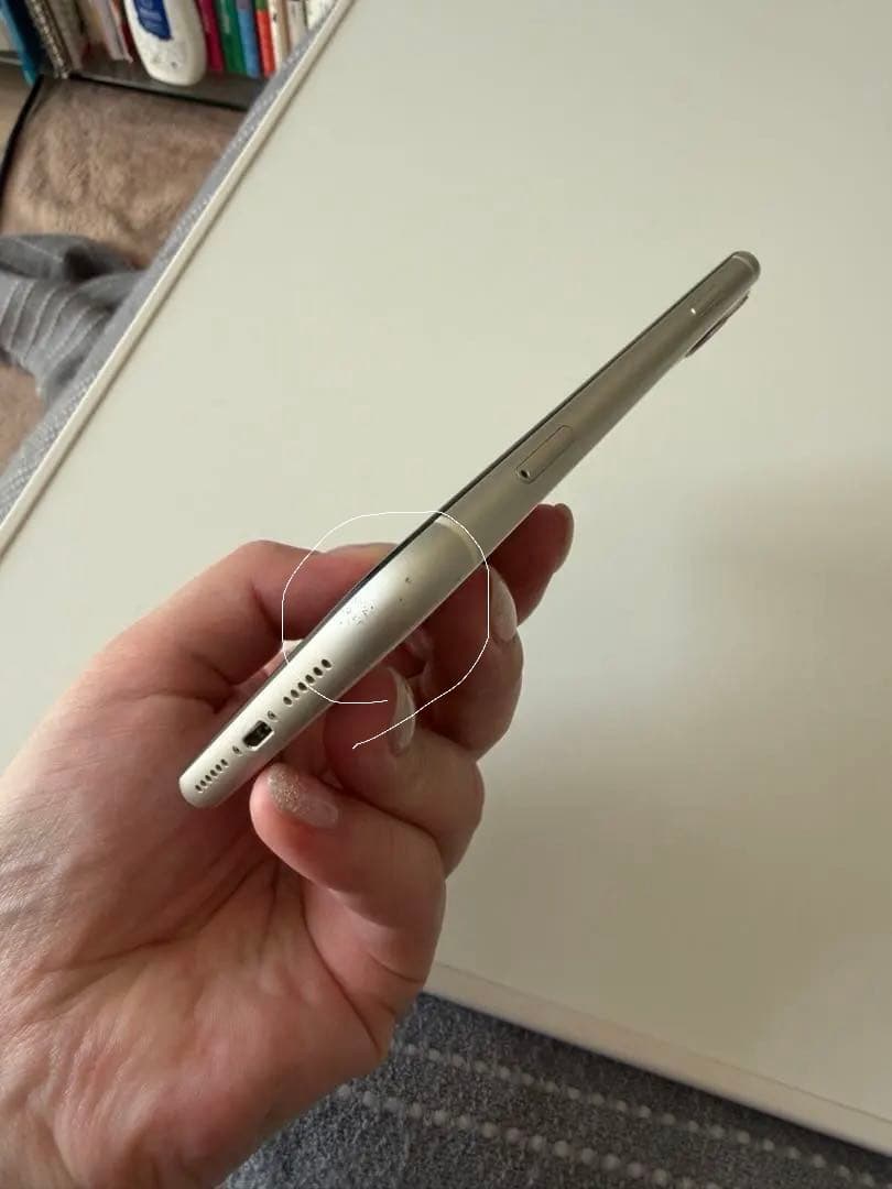 iPhone 11 128GB ホワイト　SIMフリー