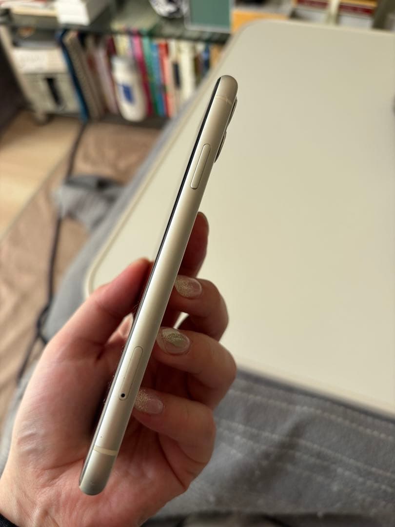iPhone 11 128GB ホワイト　SIMフリー