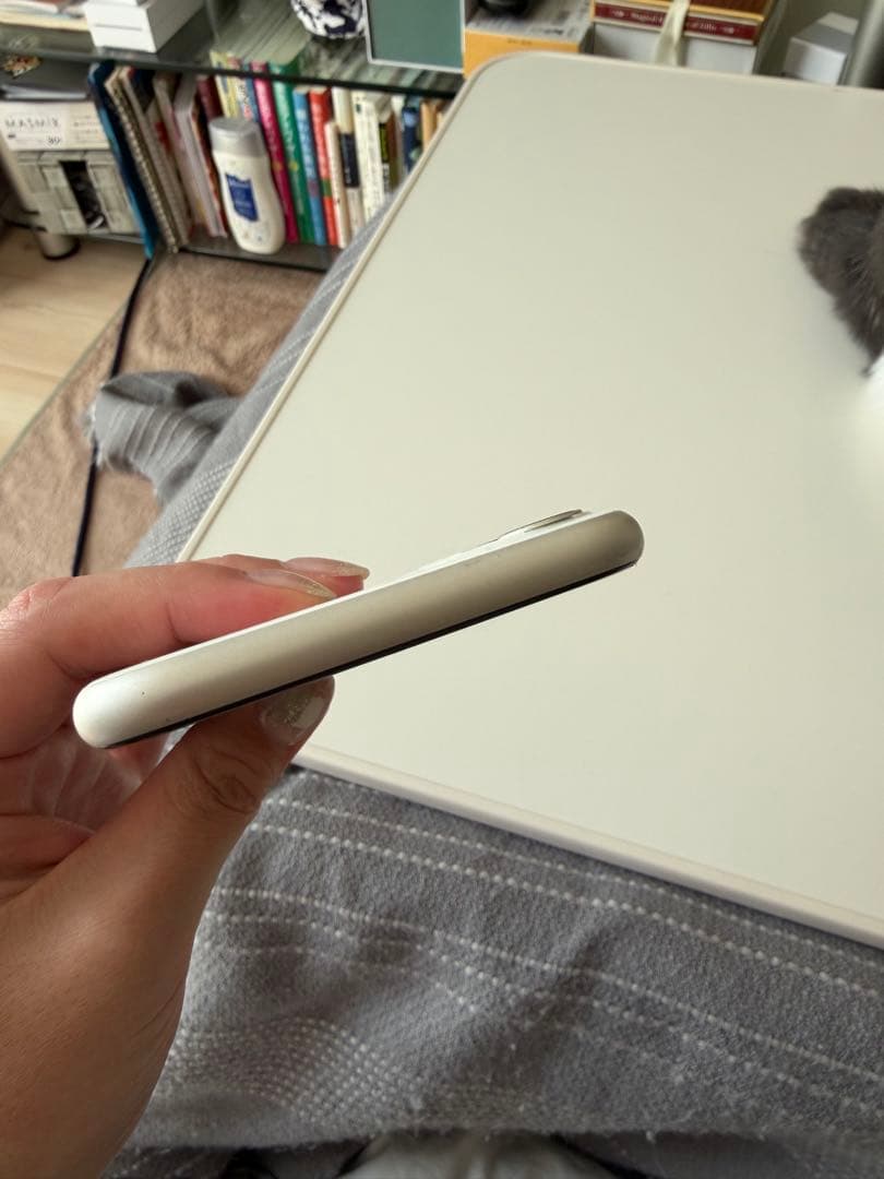 iPhone 11 128GB ホワイト　SIMフリー
