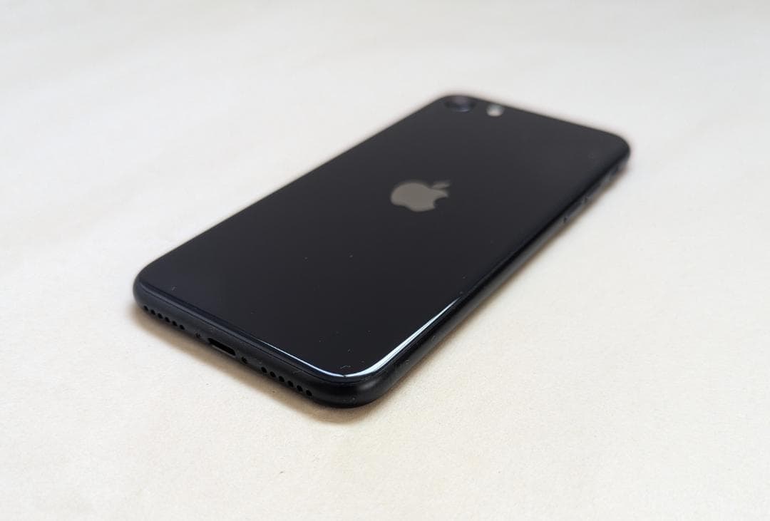 美品 iPhone SE3 64GB 【バッテリー 100％】 SIMフリー