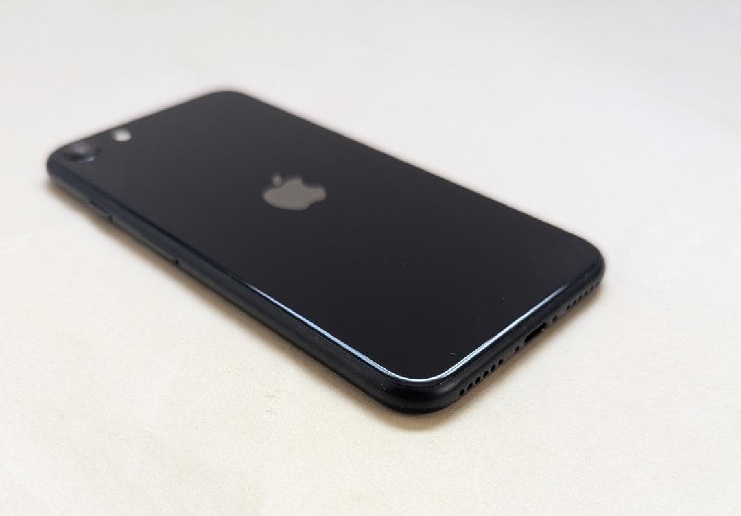 美品 iPhone SE3 64GB 【バッテリー 100％】 SIMフリー