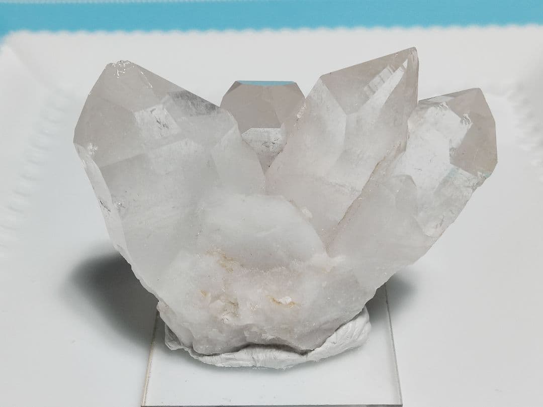 パワーストーン　天然石　水晶　クラスター　ウィンドウ入り　157g　No.286