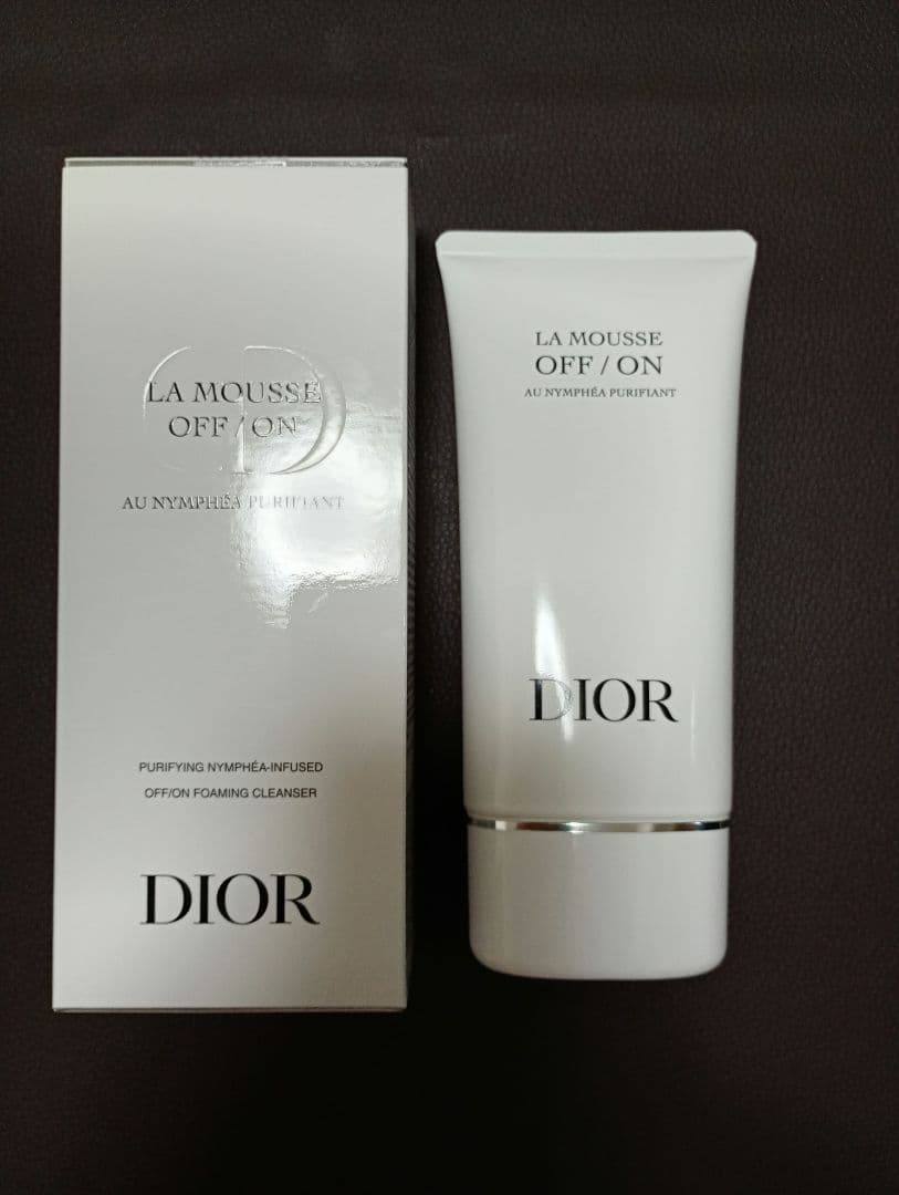 こ*ん様 【新品未使用】Dior ラムースピュリフィアンオフオン 洗顔料 150