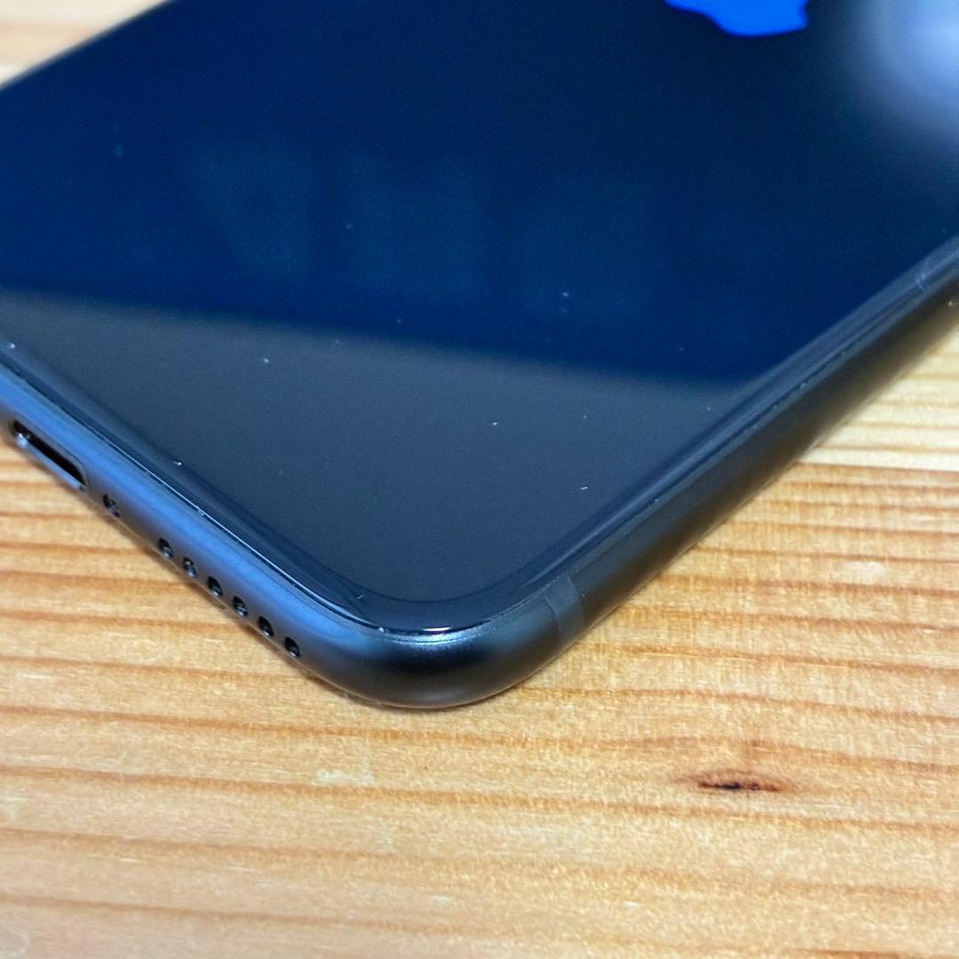 雪*ま様 バッテリー新品　iPhoneSE第3世代64GB SIMフリー　美品