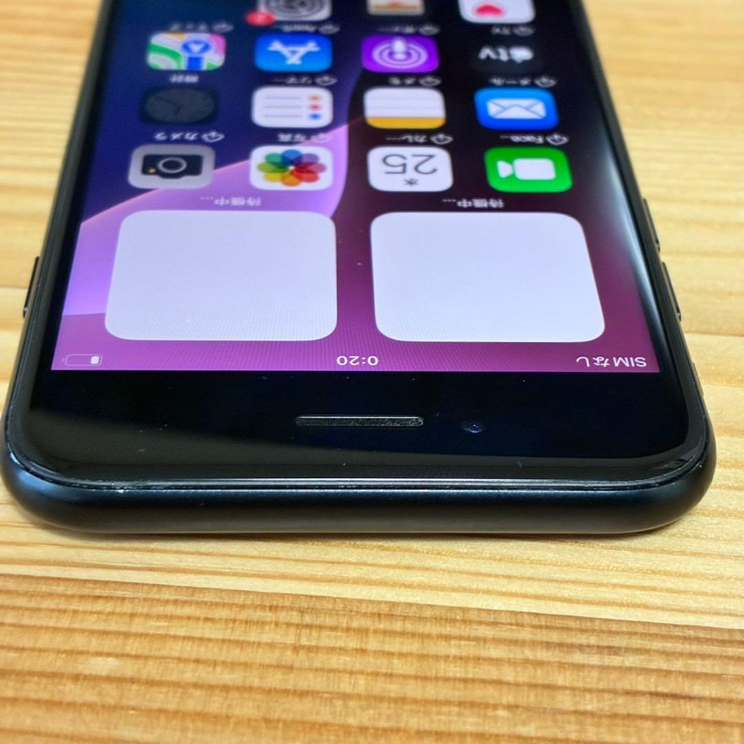 雪*ま様 バッテリー新品　iPhoneSE第3世代64GB SIMフリー　美品