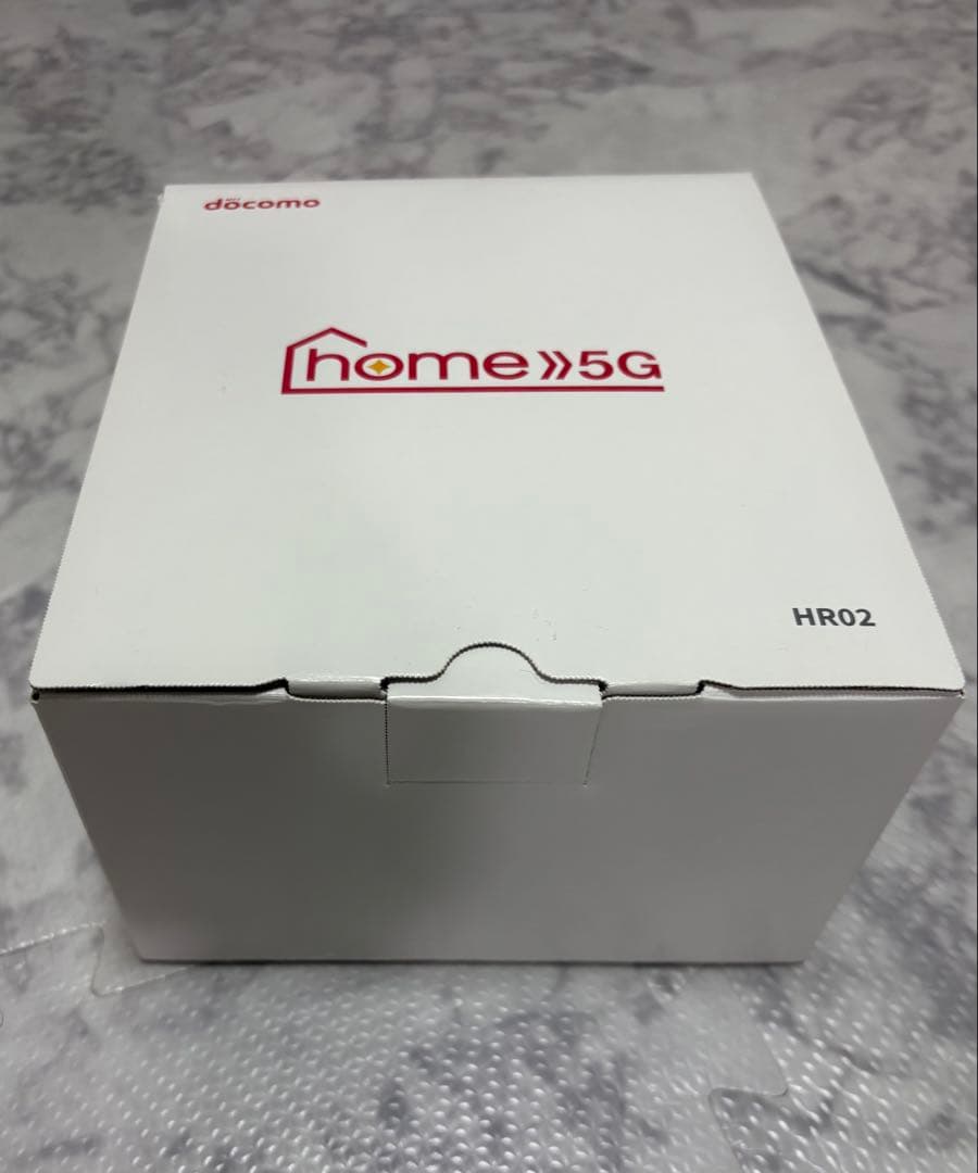 docomo 5Gルーター HR02 本体・ケーブル付き