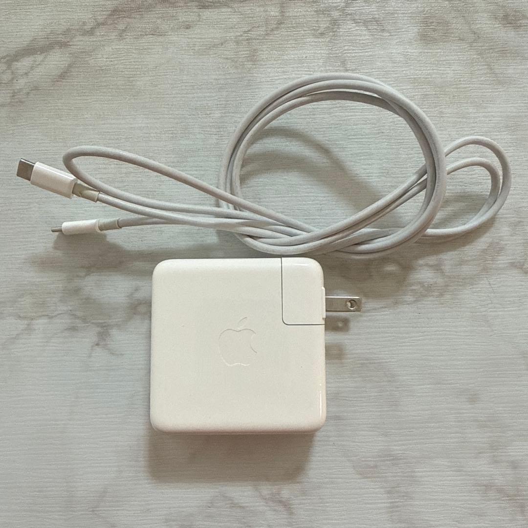 MacBook Pro 13インチ M1 2020 / 8GB / 初期化済