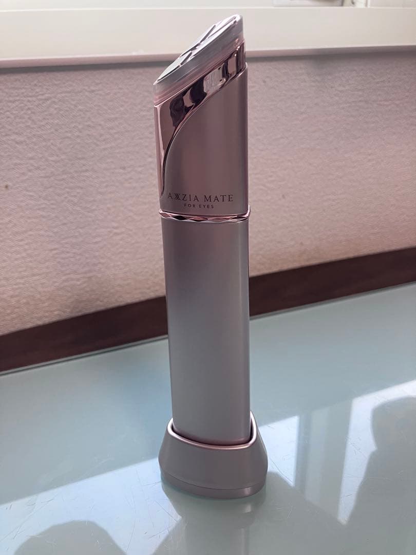 axxzia アクシージア 目元 美顔器