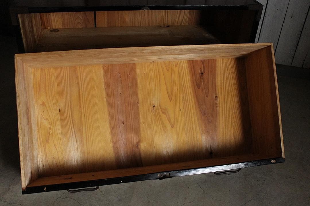 綺麗な丸金具庄内箪笥　2段　タンス　収納　古家具　古民家　時代家具