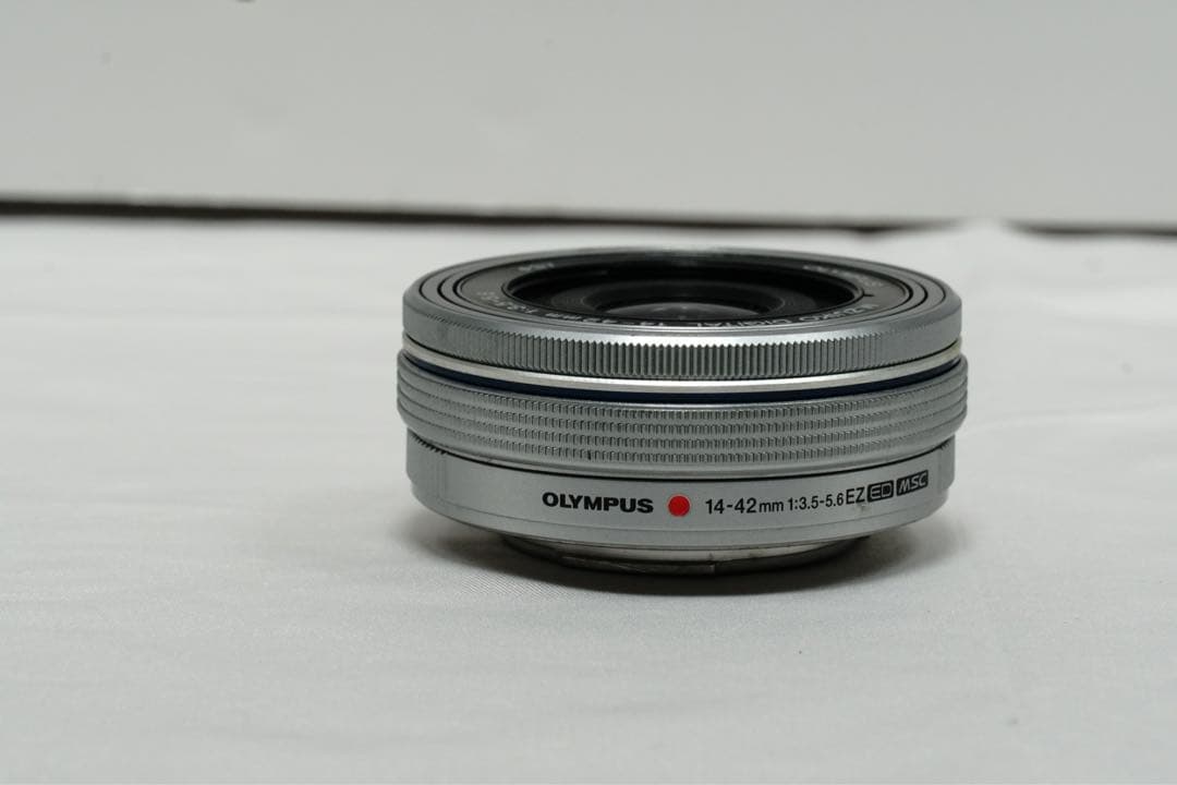 OLYMPUS PEN E-PL9 ミラーレス一眼 パンケーキレンズ