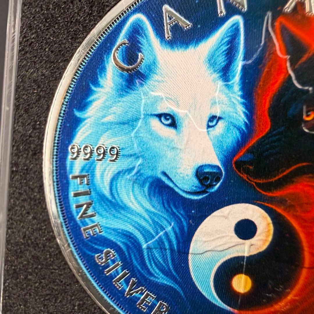 メイプルリーフ 銀貨 カラー 狼(陰と陽) 1オンス 1oz ウルフ 陰陽