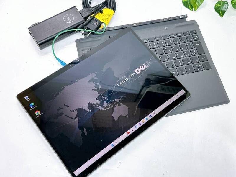 Win11!!11世代CPU!!DELLタブレット/Latitude 7320