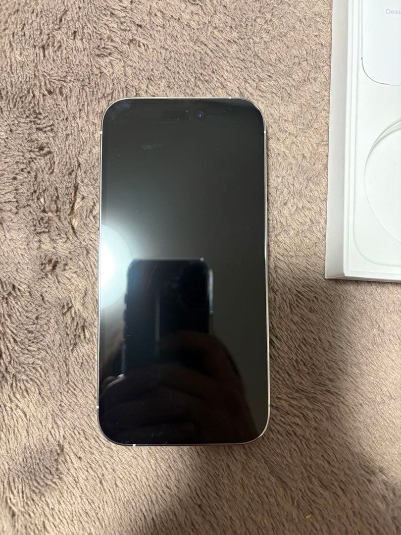 iPhone14Proシルバー本体