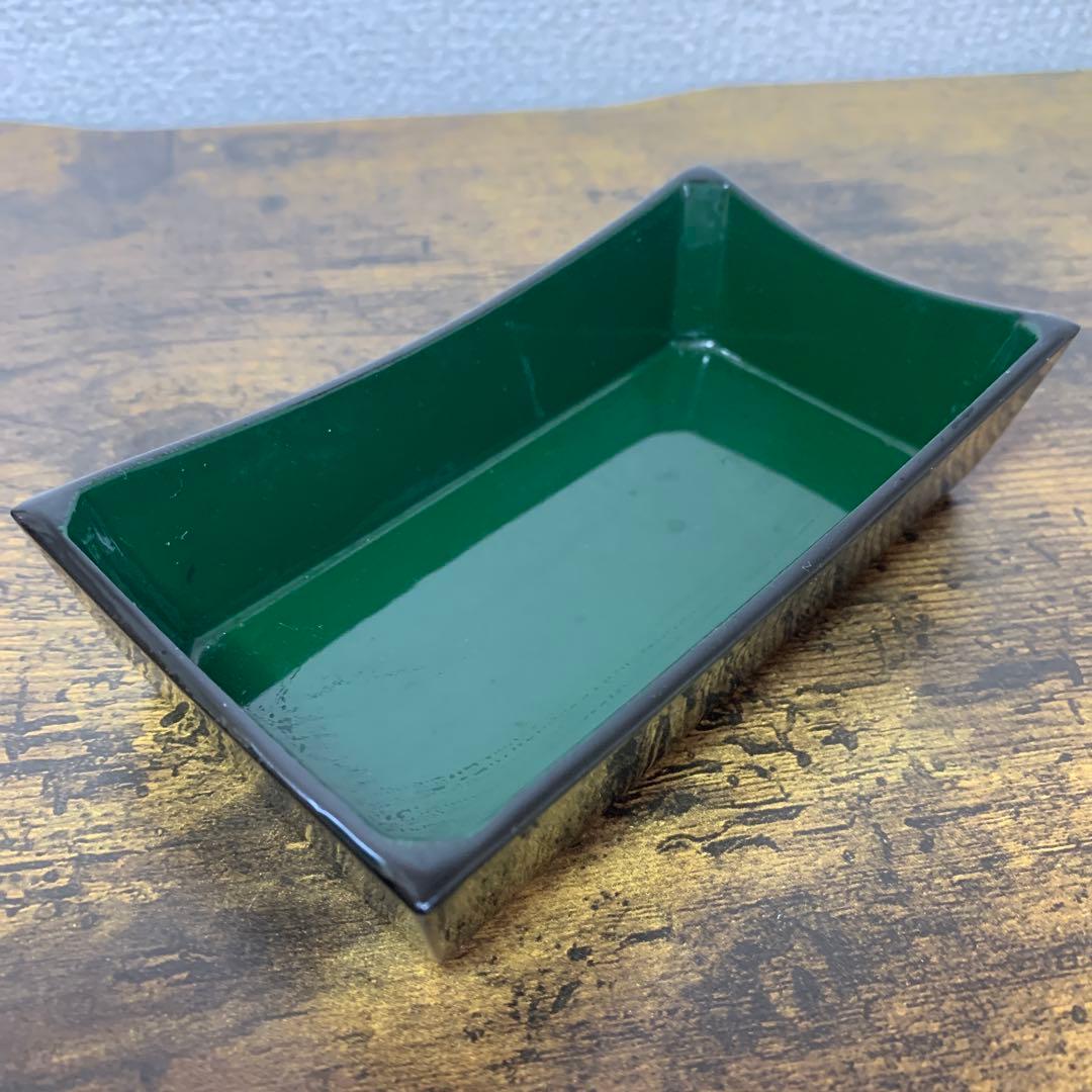 E-1 ⑤ 上品な和菓子器 蓋付き 菓子鉢 黒塗り 内緑 金彩 竹・貝装飾 小物