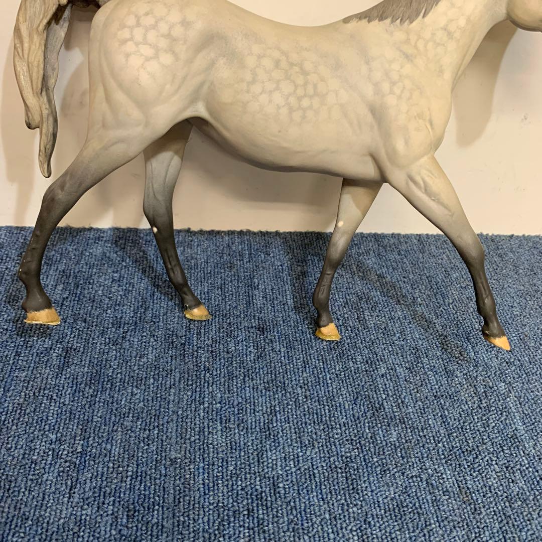 ベスウィック BESWICK 英国イングランド 馬 ホワイトホース 置物