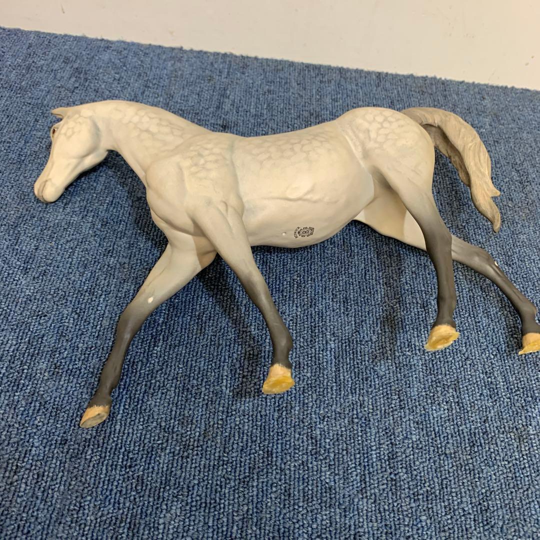ベスウィック BESWICK 英国イングランド 馬 ホワイトホース 置物