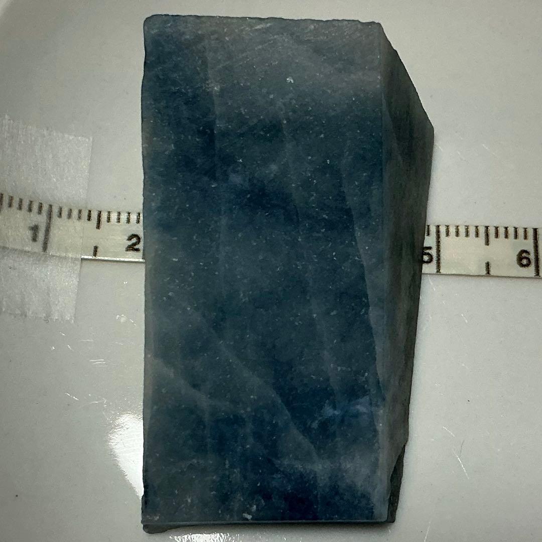 コン沢翡翠　マニア向け究極のカット原石（135）※商品説明追記あり2/13