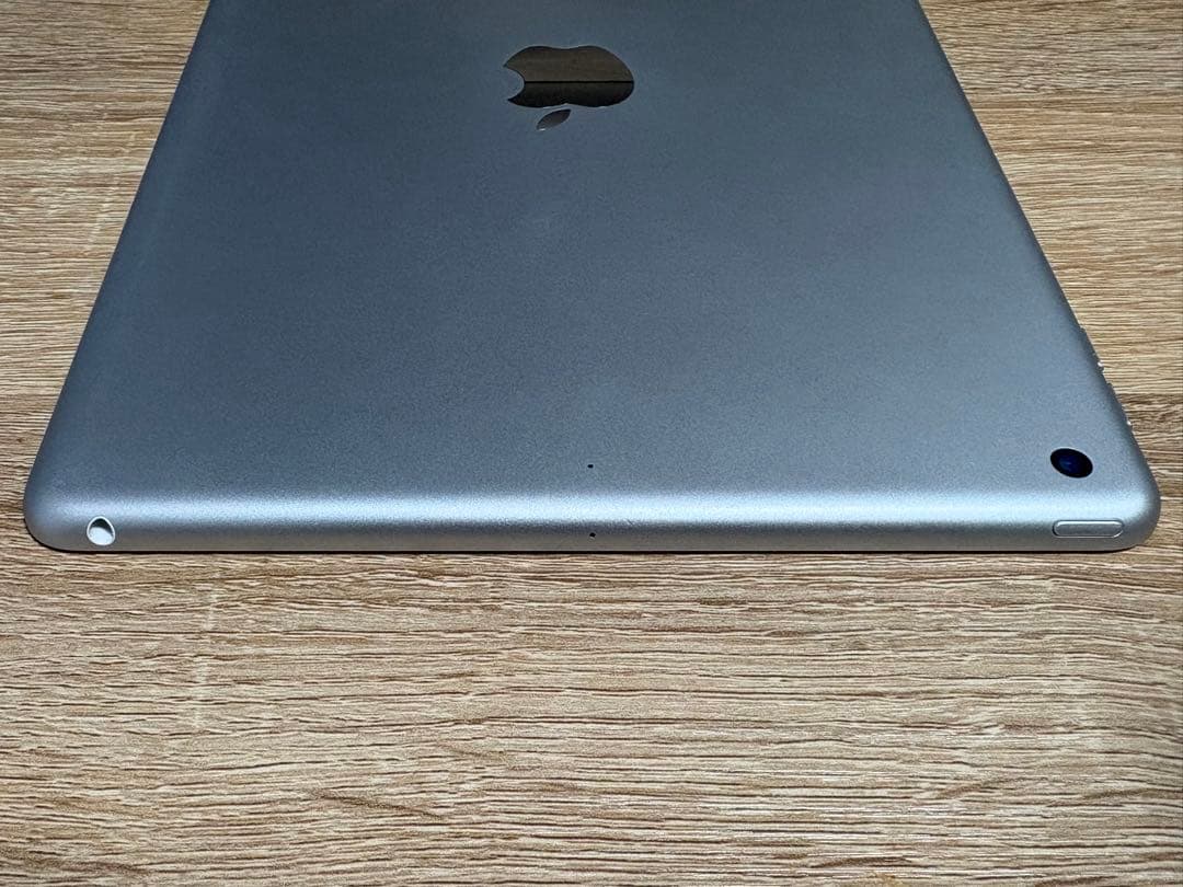 iPad 第9世代 シルバー Wi-Fiモデル 64GB